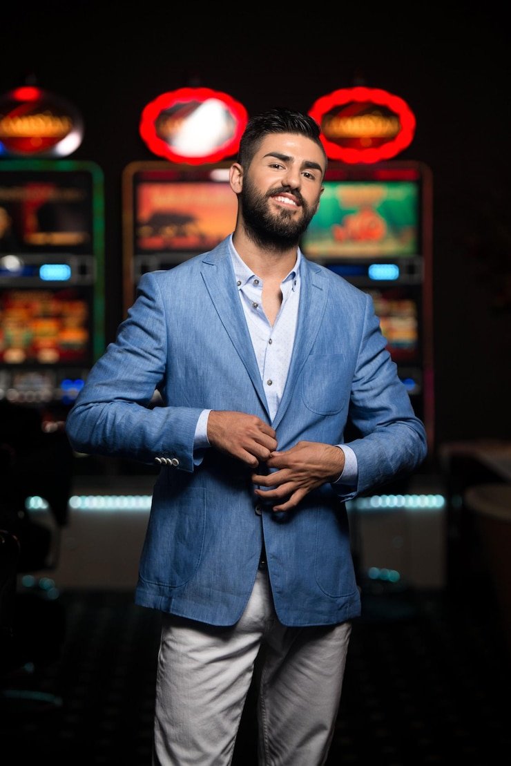 Layar seluler menampilkan opsi metode pembayaran DANA, OVO, GoPay di pokercc